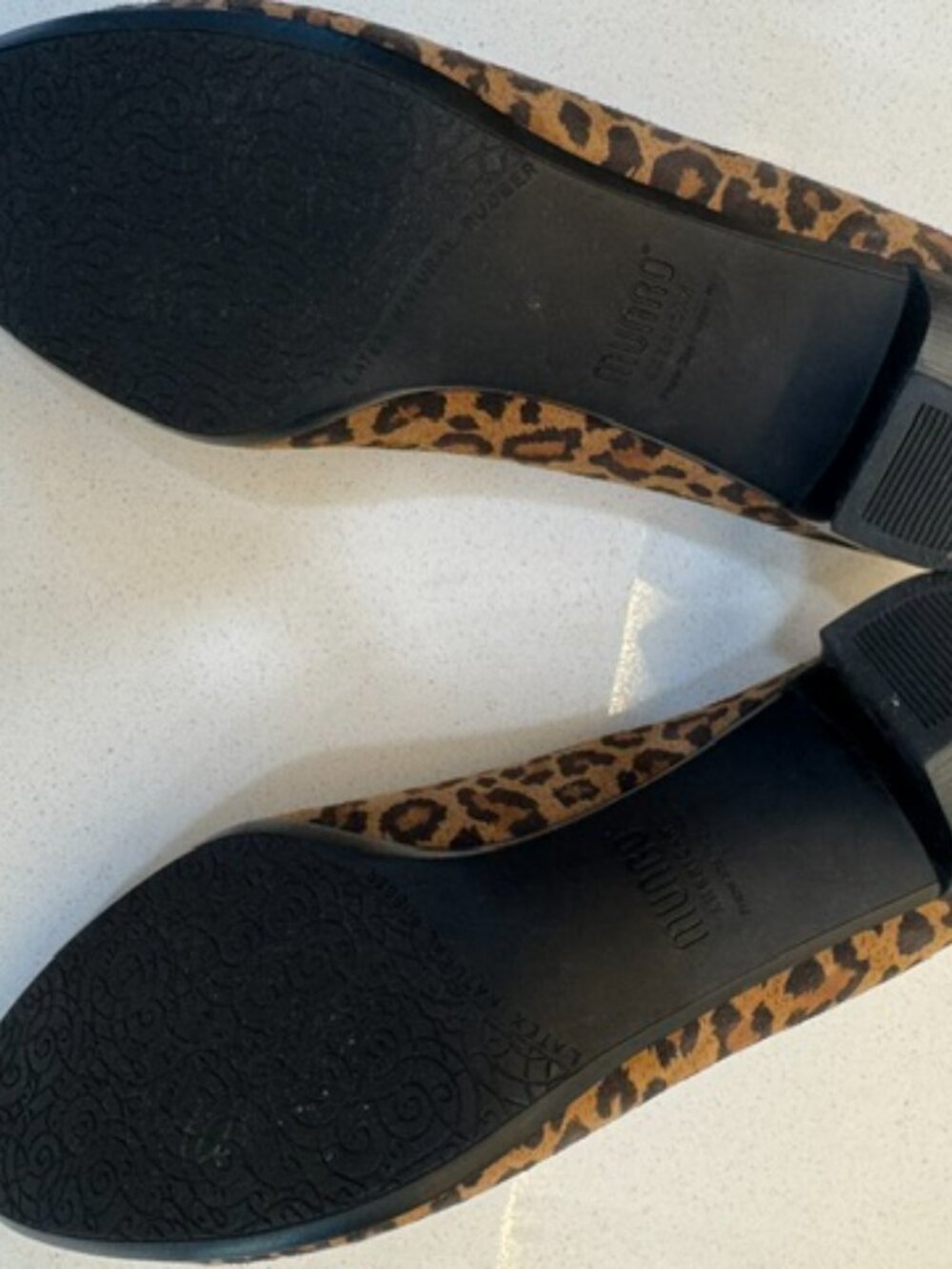 Munro "Mara" Suede Leopard Prtint pump sz 7 1/2 - Picture 4 of 6